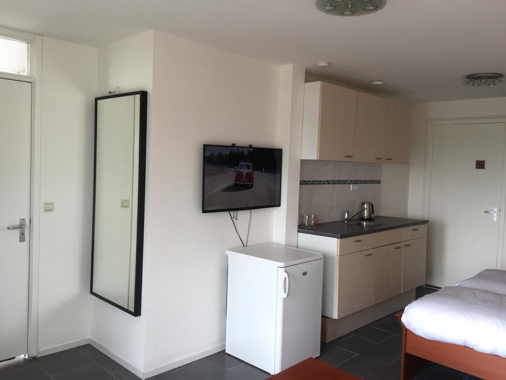 Budget Hotel De Witte Hoeck Amsterdam Wormerveer Esterno foto