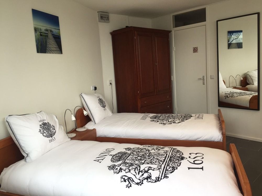 Budget Hotel De Witte Hoeck Amsterdam Wormerveer Esterno foto