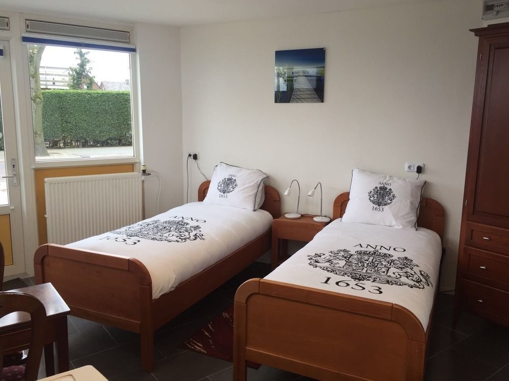 Budget Hotel De Witte Hoeck Amsterdam Wormerveer Esterno foto