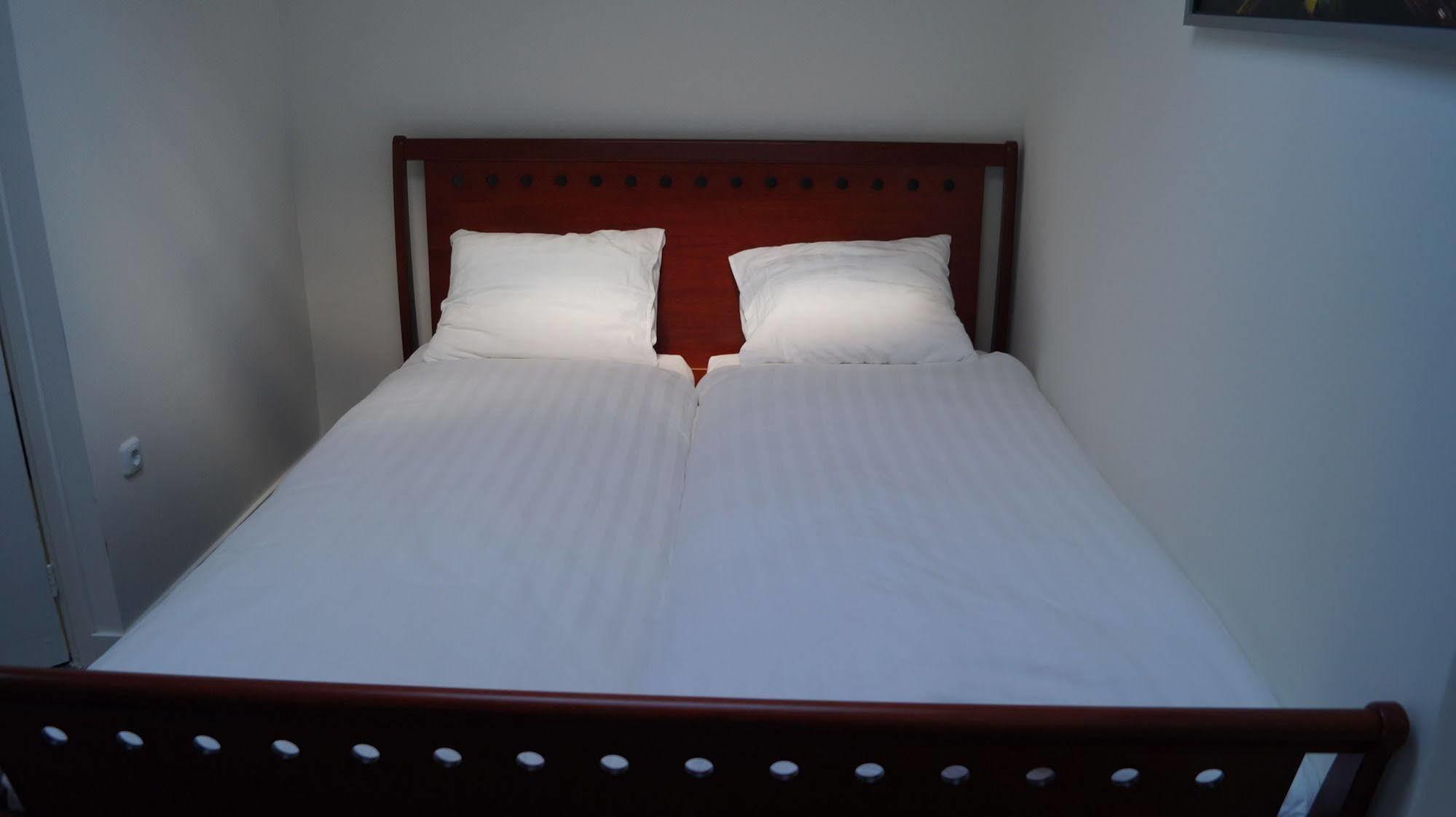 Budget Hotel De Witte Hoeck Amsterdam Wormerveer Esterno foto